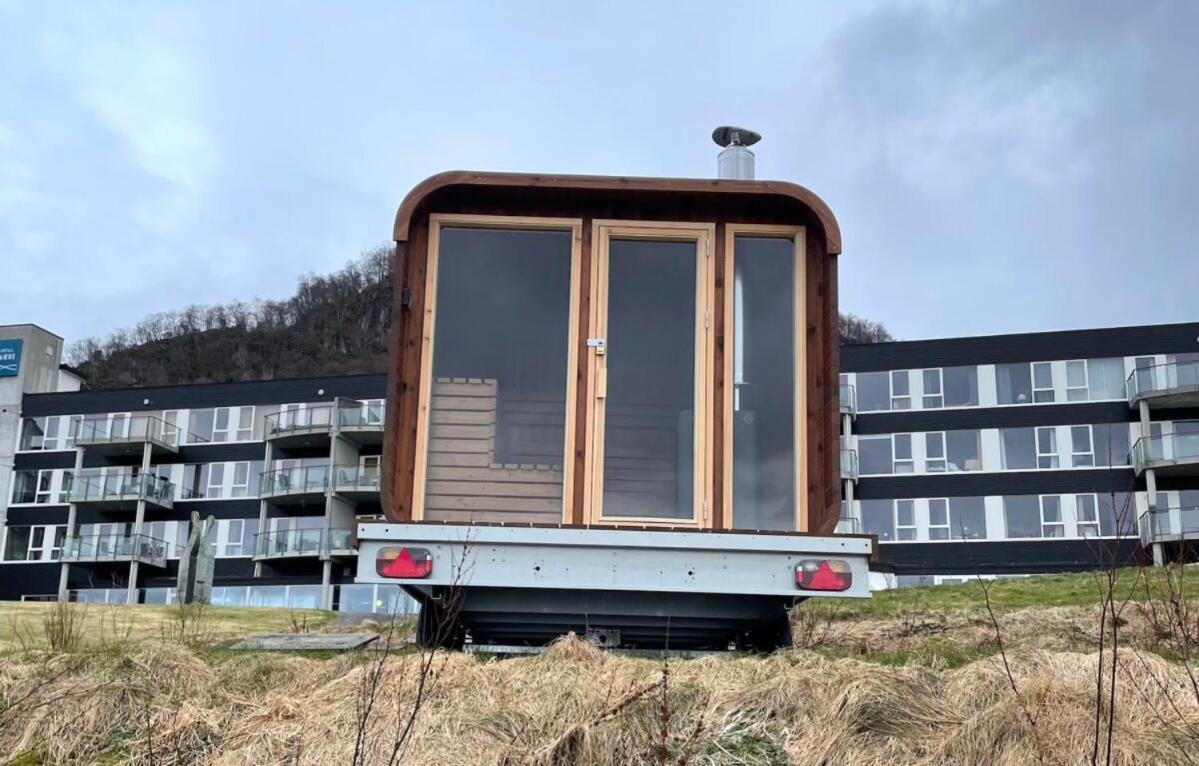 Smaken Av Ryfylke Event As Overnatting, Bygningen Drives Ikke Som Hotell Hjelmeland Ngoại thất bức ảnh